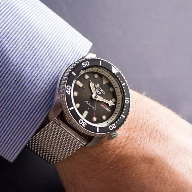 SEIKO Men's Watch SRPD73K1 - огляд і ціна Seiko Watch Prospex